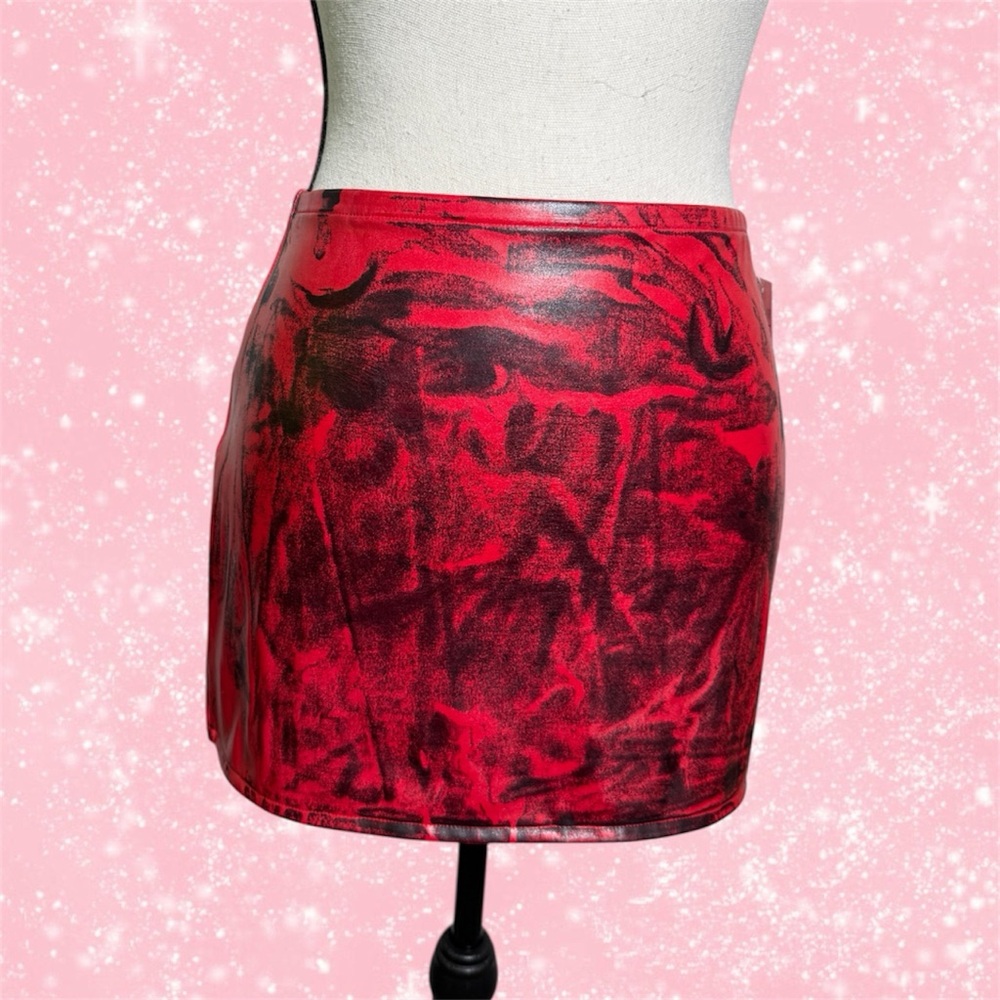 Sentimental NY red & black mini skirt
